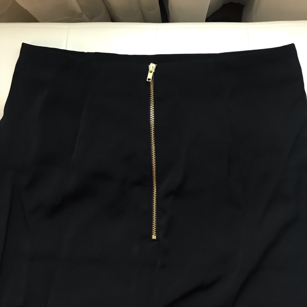 H&M Black Pencil Skirt